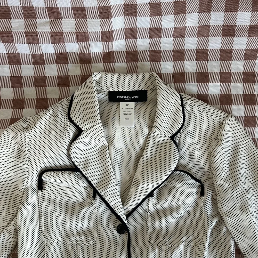 Jones New York 100% Silk Polka Dot Cream Blazer with Black Trim - Picture 3 of 11